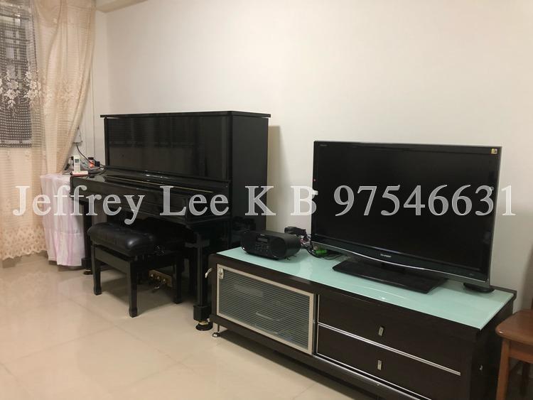 Yishun Street 21 thumbnail photo